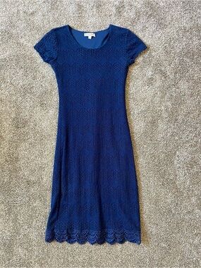 Knee-length Lace Dress